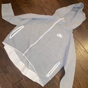 BRAND NEW Nike Tech Fleece Cape Women's Hoodie